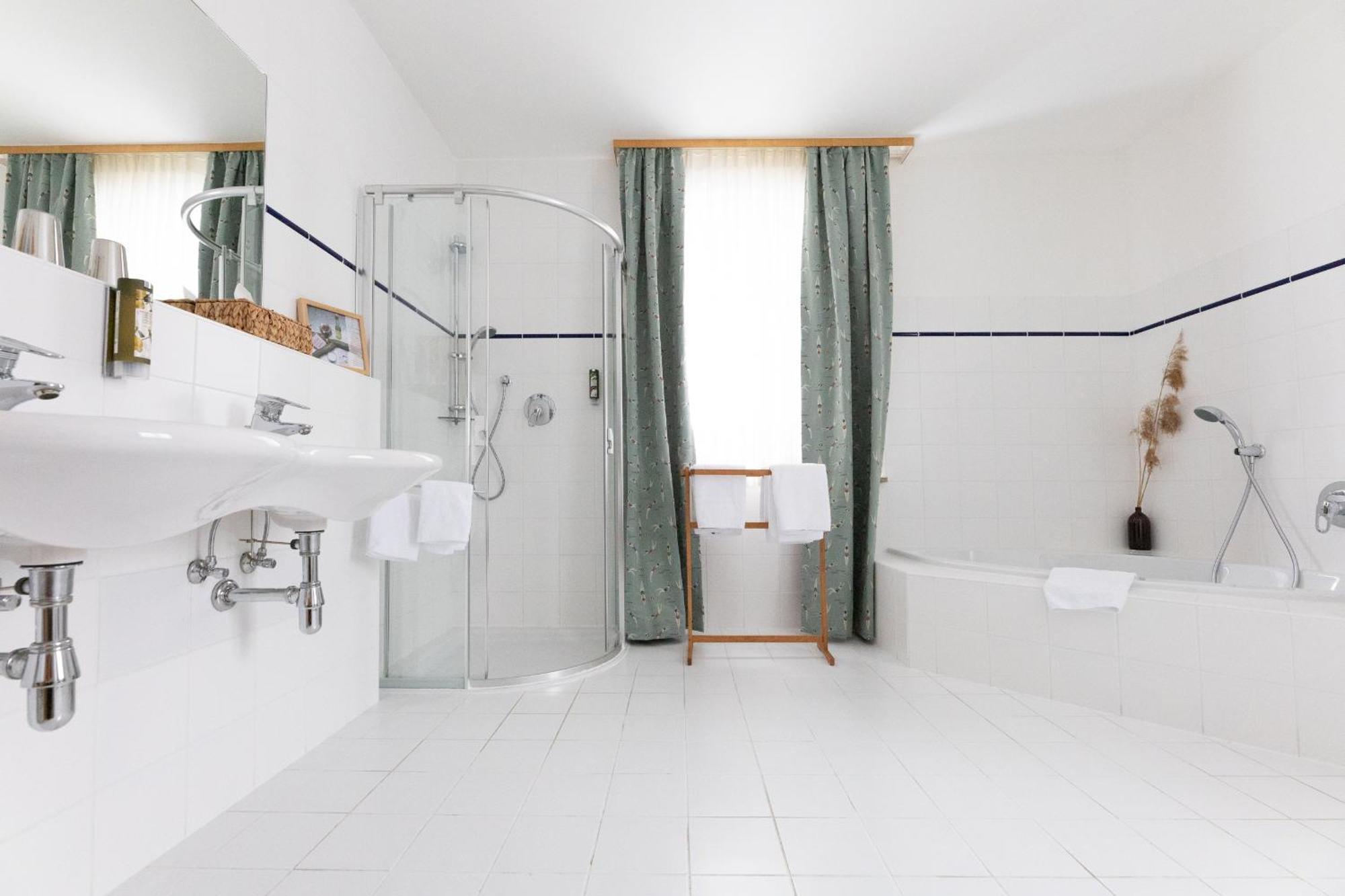 Appartementhotel Am Weissensee Zewnętrze zdjęcie